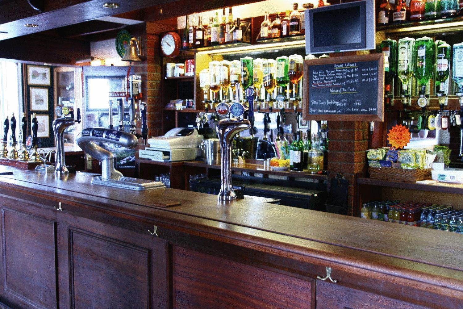 Lion And Fiddle Hotel Троубридж Екстериор снимка